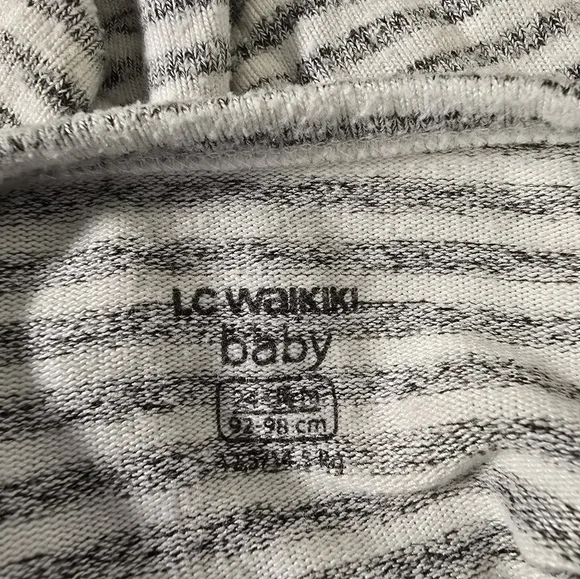 LC Waikiki baby Striped Long Sleeve Top size 24 months gender neutral - Picture 4 of 5